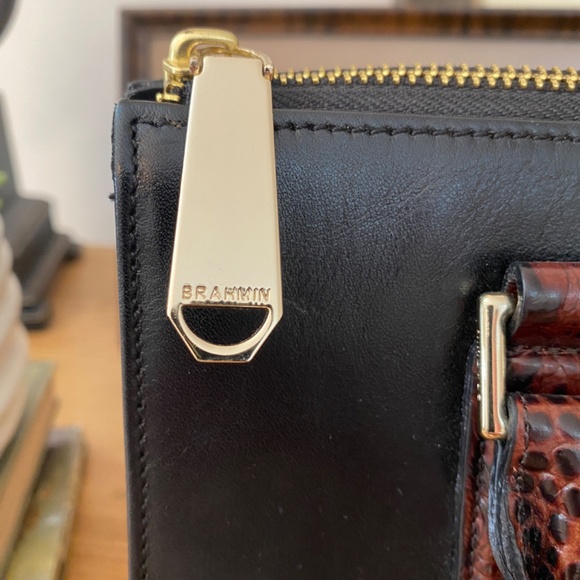 Beautiful Brahmin Handbag with Gold Hardware - Picture 3 of 14